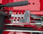 Ferris ISX3300 60 in. Zero Turn Mower with Curtis Premium A/C Cab – Model 5902064 - Image 12