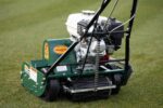 California Trimmer Classic 20 in. 7-Blade Honda GX160 Gas Self-Propelled Reel Lawn Mower with Grooved Front Roller - Image 3