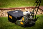 California Trimmer Classic 20 in. 7-Blade Honda GX160 Gas Self-Propelled Reel Lawn Mower with Grooved Front Roller - Image 6