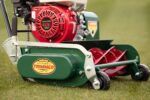 California Trimmer Classic 20 in. 7-Blade Honda GX160 Gas Self-Propelled Reel Lawn Mower with Grooved Front Roller - Image 9