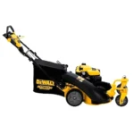 DEWALT 28 in. 224cc PowerAdapt RWD Self-Propelled 3-in-1 Gas Lawn Mower - Image 7