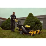 DEWALT 28 in. 224cc PowerAdapt RWD Self-Propelled 3-in-1 Gas Lawn Mower - Image 4